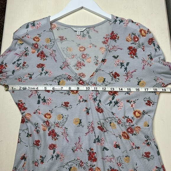 Lucky Brand Surplice Neckline Floral Long Sleeve Boho Top Size Medium - Picture 7 of 9